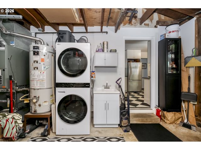 11507 Se YAMHILL St, Portland, OR 97216