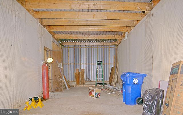 2525 E MONUMENT ST, Baltimore, MD 21205