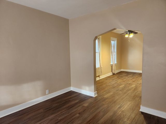 13933 S Michigan Avenue S, Riverdale, IL 60827