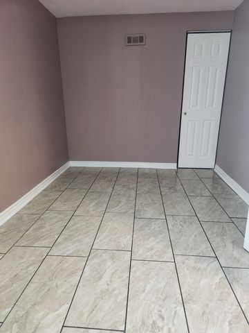 13933 S Michigan Avenue S, Riverdale, IL 60827