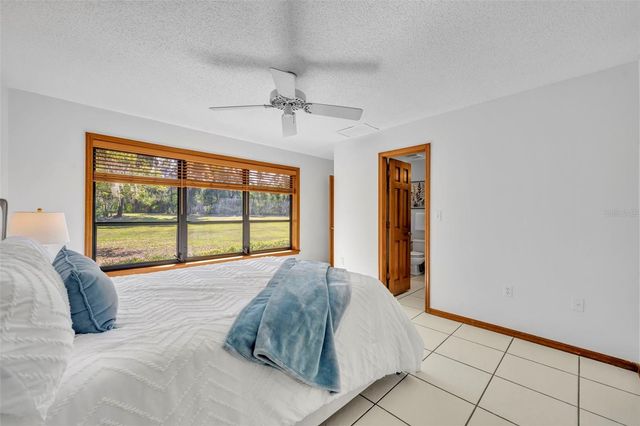 495 1ST STREET, Geneva, FL 32732