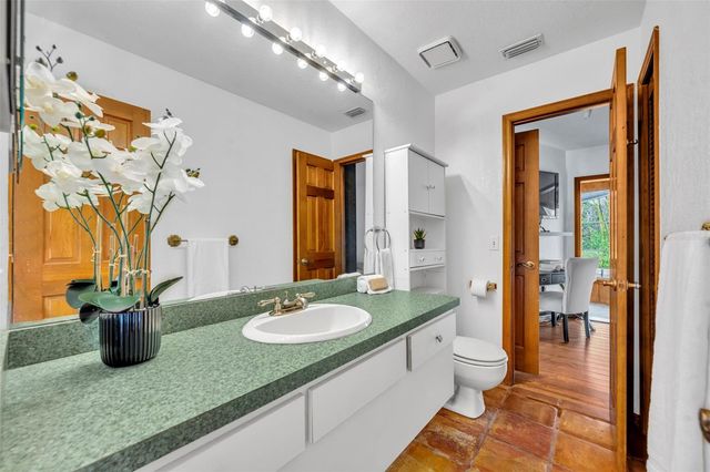 495 1ST STREET, Geneva, FL 32732
