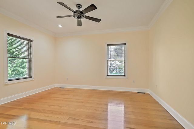 1320 Suntree Road, Unicoi, TN 37692