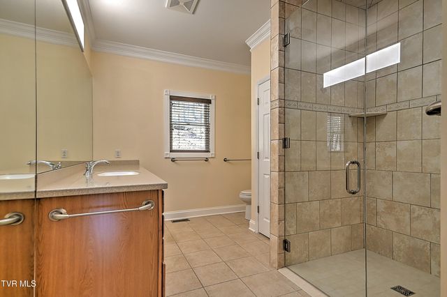 1320 Suntree Road, Unicoi, TN 37692