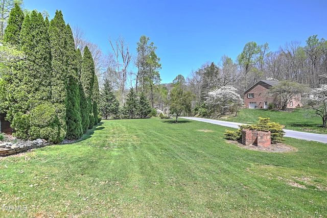 1320 Suntree Road, Unicoi, TN 37692