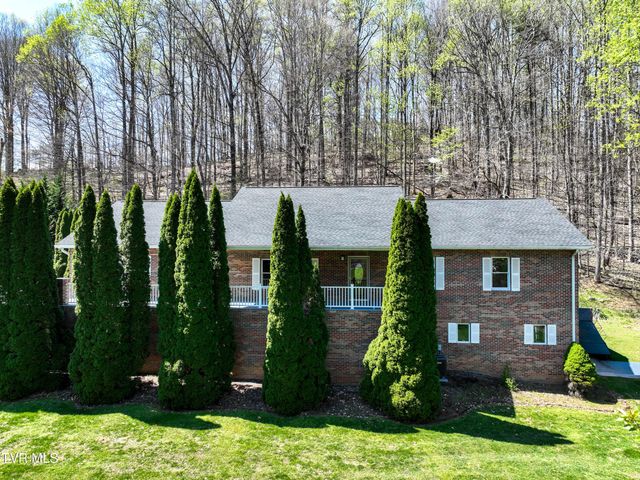 1320 Suntree Road, Unicoi, TN 37692
