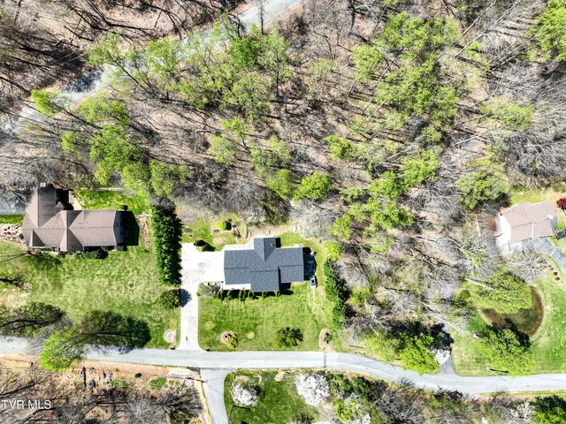 1320 Suntree Road, Unicoi, TN 37692