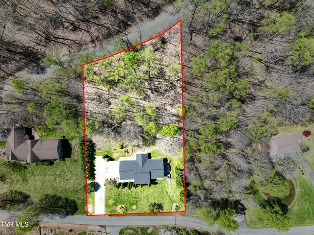 1320 Suntree Road, Unicoi, TN 37692