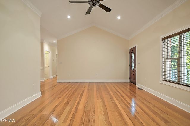 1320 Suntree Road, Unicoi, TN 37692