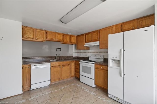 1545 Fairfax DR, Virginia Beach, VA 23453