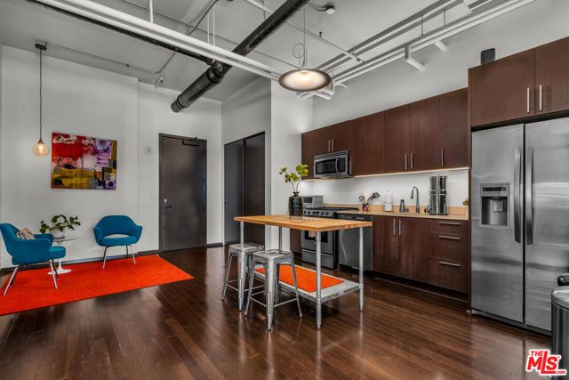 1645 Vine Street 402, Los Angeles, CA 90028
