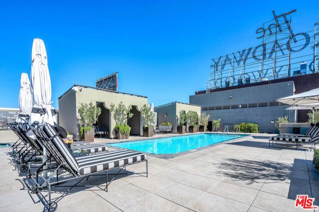1645 Vine Street 402, Los Angeles, CA 90028