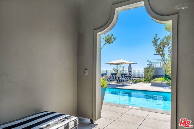 1645 Vine Street 402, Los Angeles, CA 90028