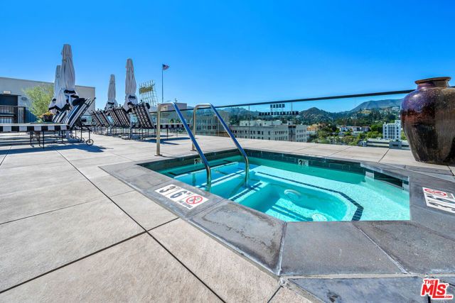 1645 Vine Street 402, Los Angeles, CA 90028