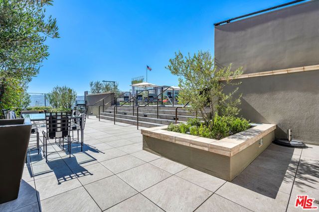 1645 Vine Street 402, Los Angeles, CA 90028