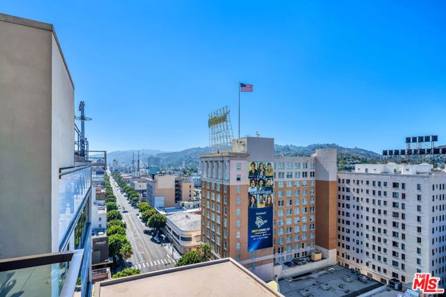1645 Vine Street 402, Los Angeles, CA 90028