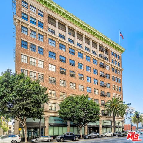 1645 Vine Street 402, Los Angeles, CA 90028