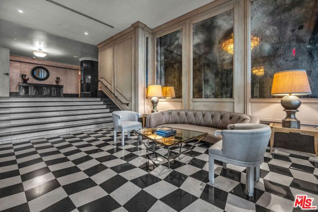 1645 Vine Street 402, Los Angeles, CA 90028