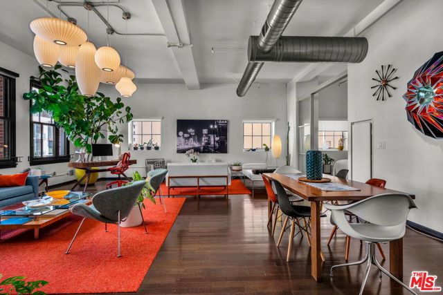 1645 Vine Street 402, Los Angeles, CA 90028