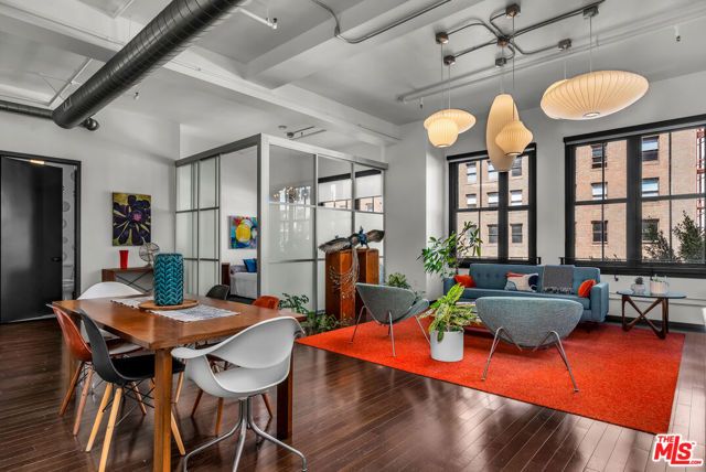 1645 Vine Street 402, Los Angeles, CA 90028