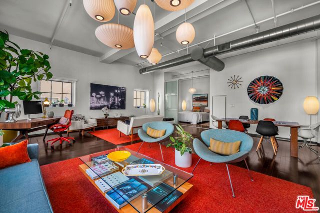 1645 Vine Street 402, Los Angeles, CA 90028