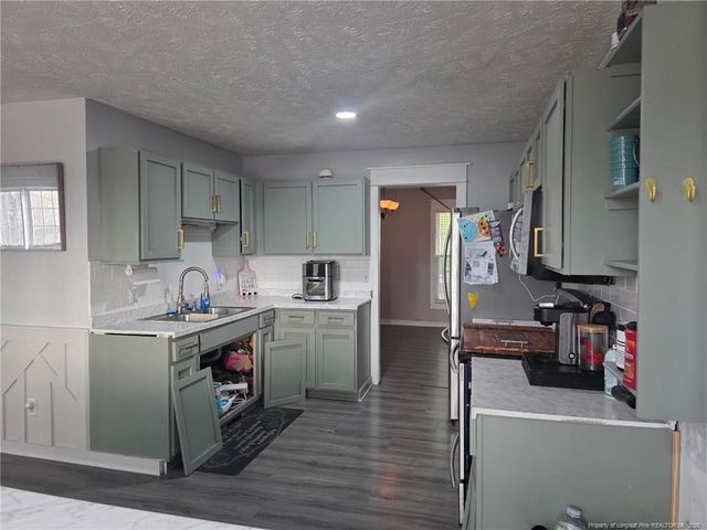 419 Early Dawn Drive, Raeford, NC 28376