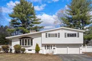 13 Berkeley Road, Framingham, MA 01701
