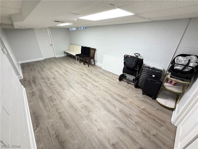14750 Seneca Trail, Middleburg Heights, OH 44130