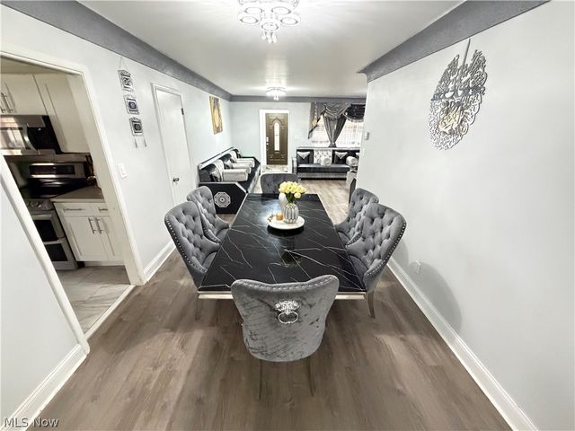 14750 Seneca Trail, Middleburg Heights, OH 44130