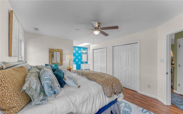 1556 Bunsen DR, Virginia Beach, VA 23454