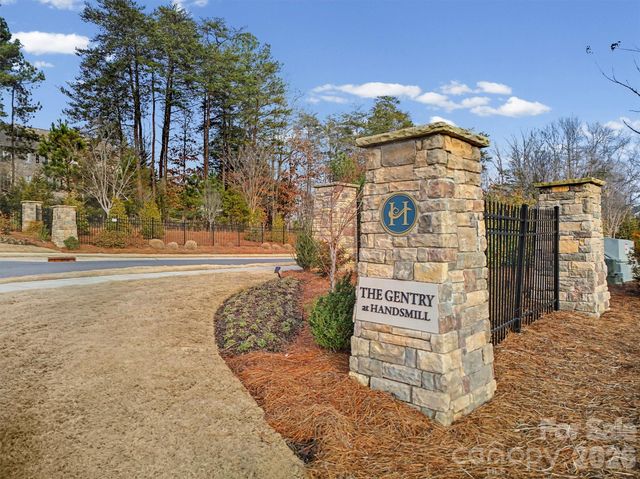 1043 Wylie Falls Lane 8, York, SC 29745