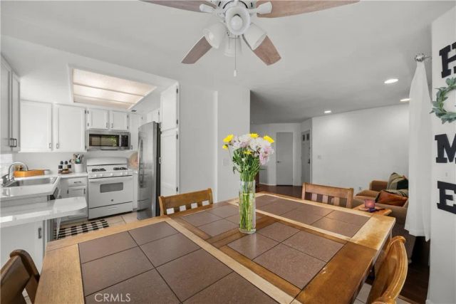 19814 Sandpiper Place 29, Newhall, CA 91321
