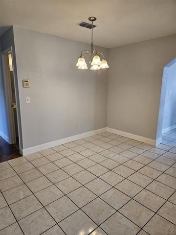 3411 E FRIERSON AVENUE, Tampa, FL 33610