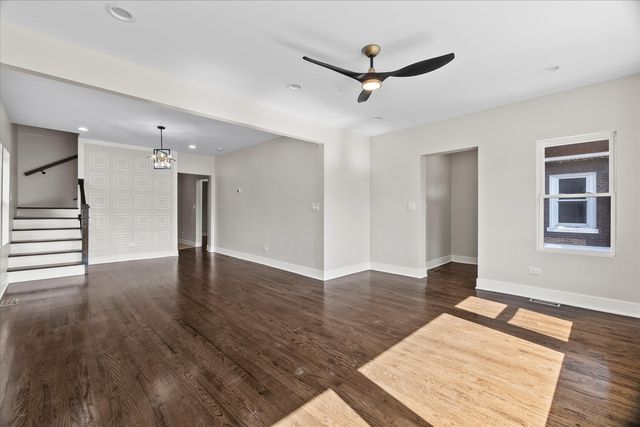 1706 S 9th Avenue, Maywood, IL 60153