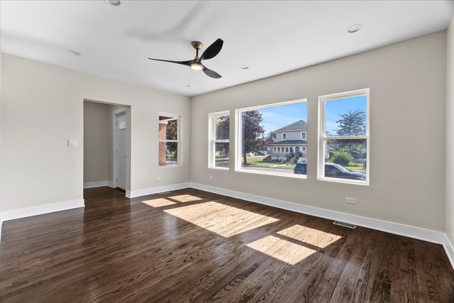 1706 S 9th Avenue, Maywood, IL 60153