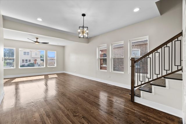1706 S 9th Avenue, Maywood, IL 60153