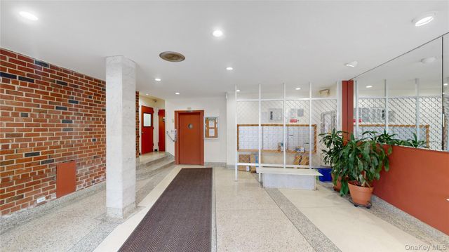 34-43 60 Street 2B, Woodside, NY 11377