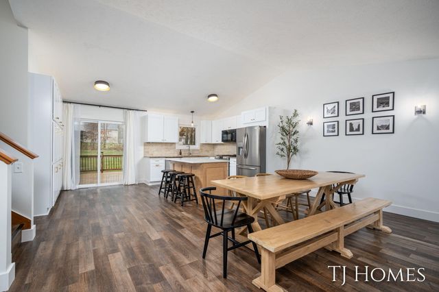 7358 High Timber Drive, Greenville, MI 48838