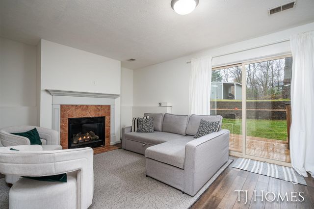 7358 High Timber Drive, Greenville, MI 48838