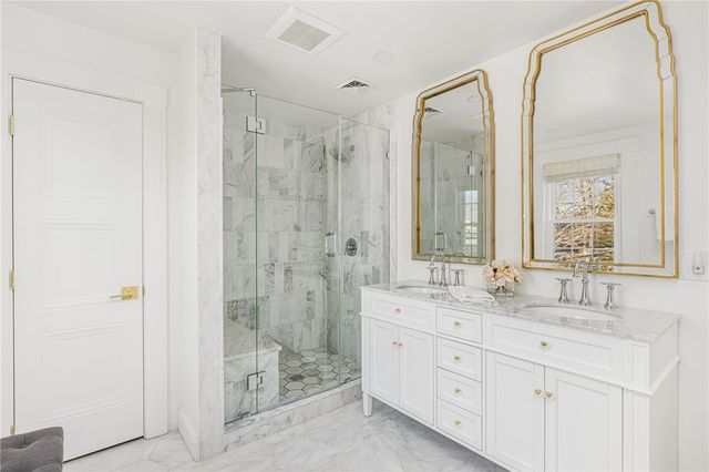 17 Old Beach Road, Newport, RI 02840