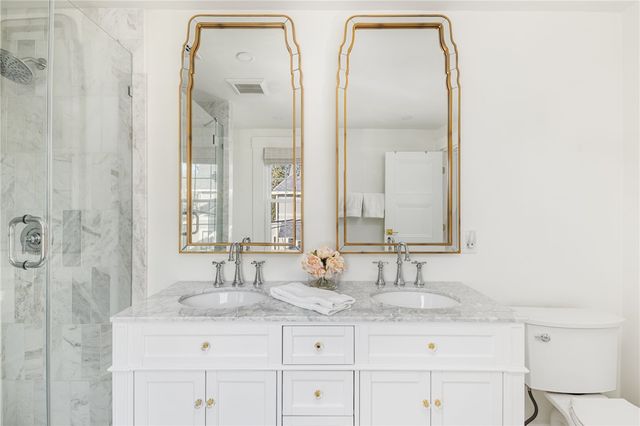 17 Old Beach Road, Newport, RI 02840