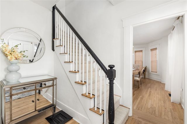 17 Old Beach Road, Newport, RI 02840