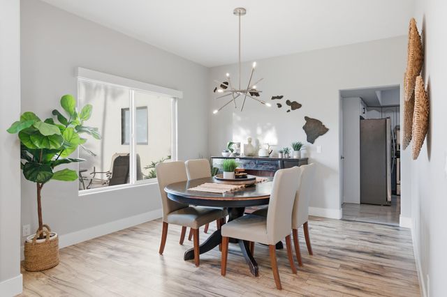 12 Areca Pl, Lahaina, HI 96761