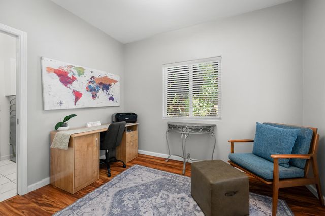 12 Areca Pl, Lahaina, HI 96761