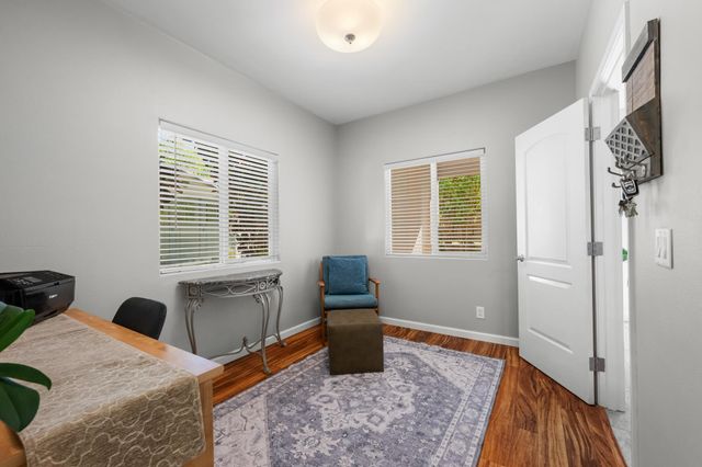 12 Areca Pl, Lahaina, HI 96761