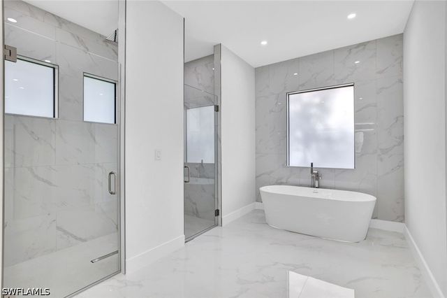 169 18th AVE NW, Naples, FL 34120
