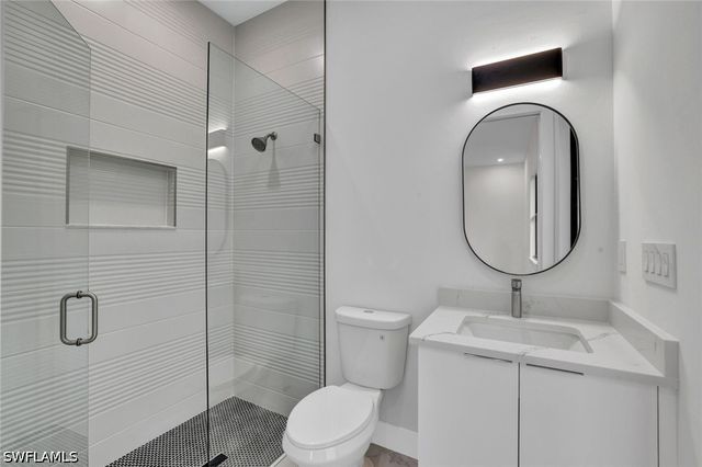 169 18th AVE NW, Naples, FL 34120