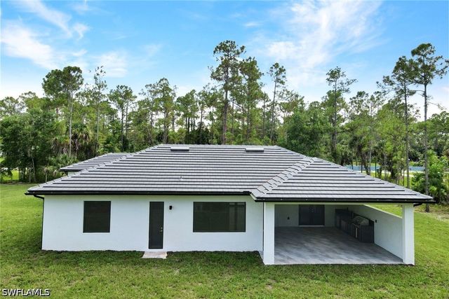 169 18th AVE NW, Naples, FL 34120