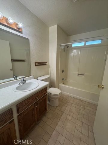 3317 Moonview, Ceres, CA 95307