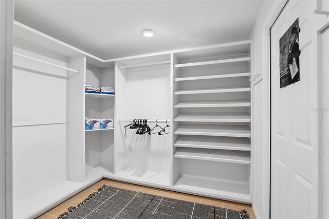 717 NE 39TH COURT, Ocala, FL 34470